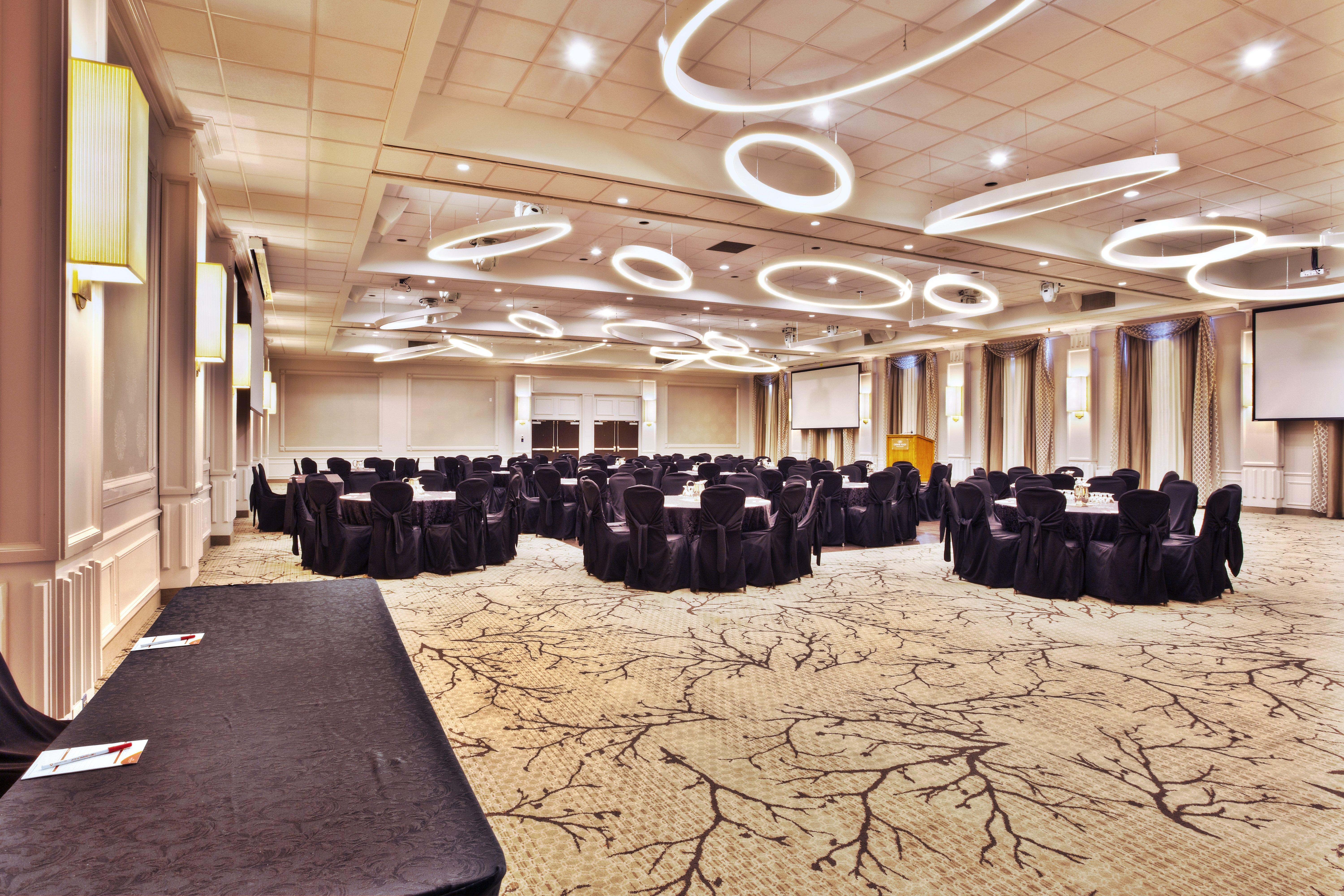 Crowne Plaza Kitchener-Waterloo By Ihg Otel Dış mekan fotoğraf