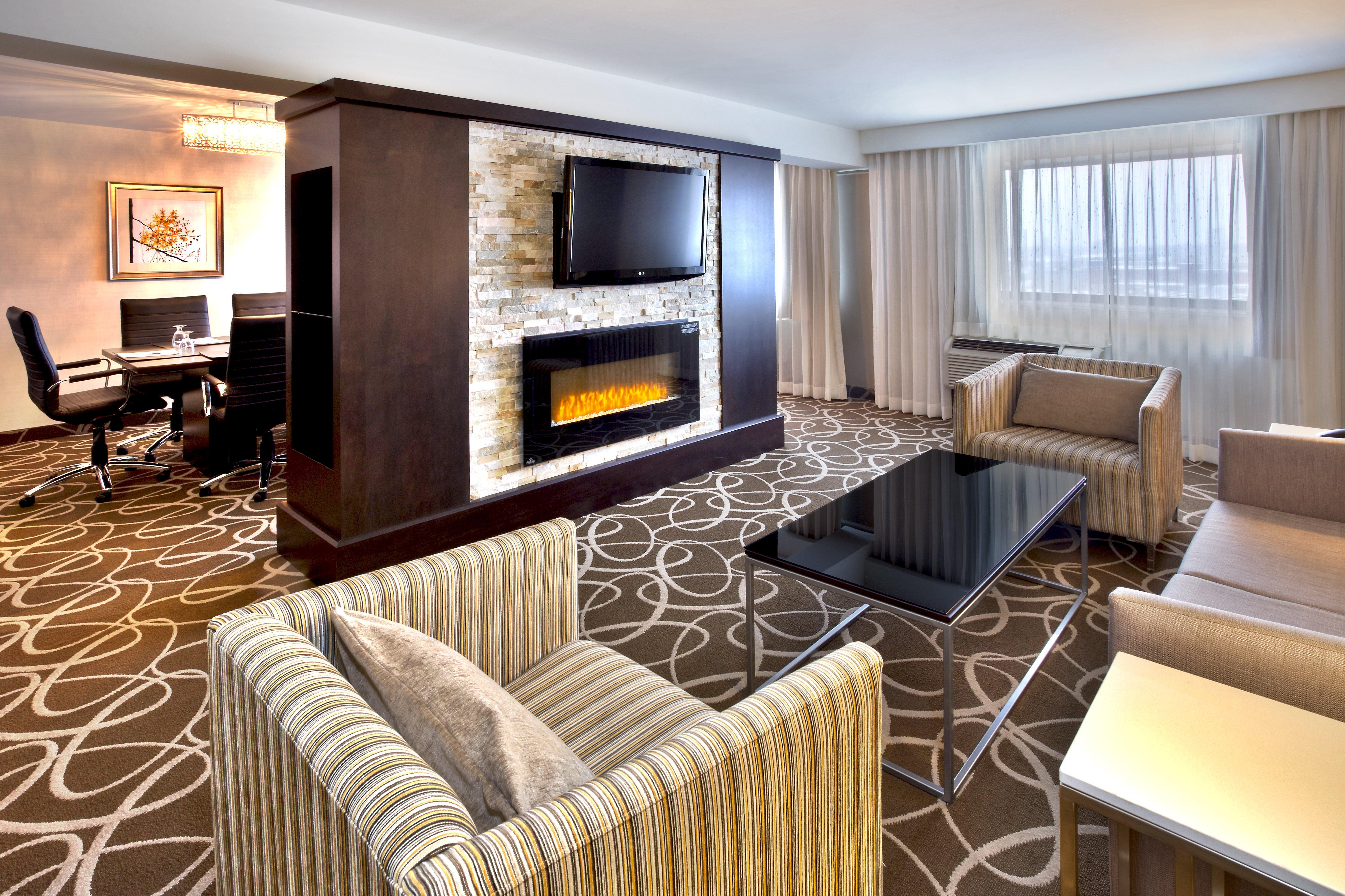 Crowne Plaza Kitchener-Waterloo, An Ihg Hotel Dış mekan fotoğraf