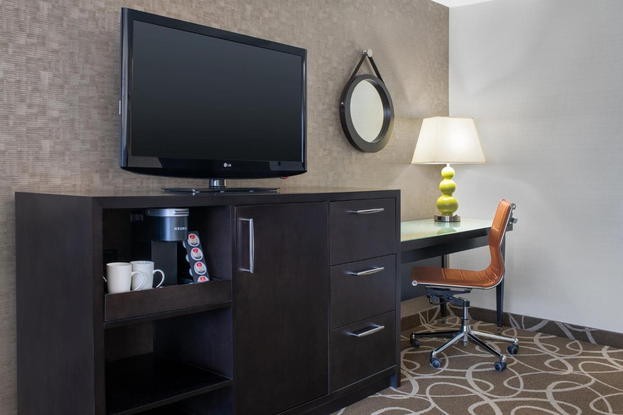 Crowne Plaza Kitchener-Waterloo By Ihg Otel Dış mekan fotoğraf